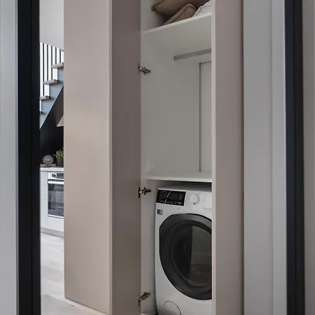 Loft 61 With Free Parking