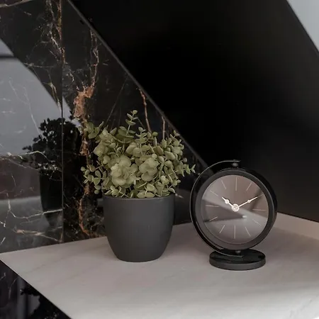 Loft 61 With Free Parking Апартаменты *