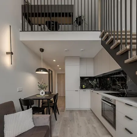 Апартаменты Loft 61 With Free Parking