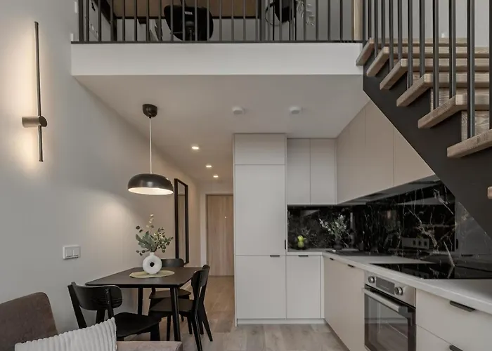 Апартаменты Loft 61 With Free Parking